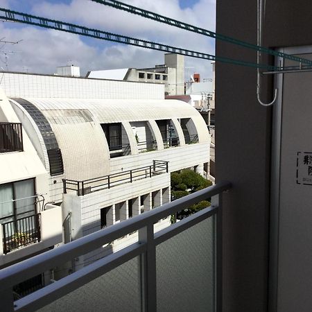 Mr.Kinjo In Kume Lejlighedshotel Naha Eksteriør billede